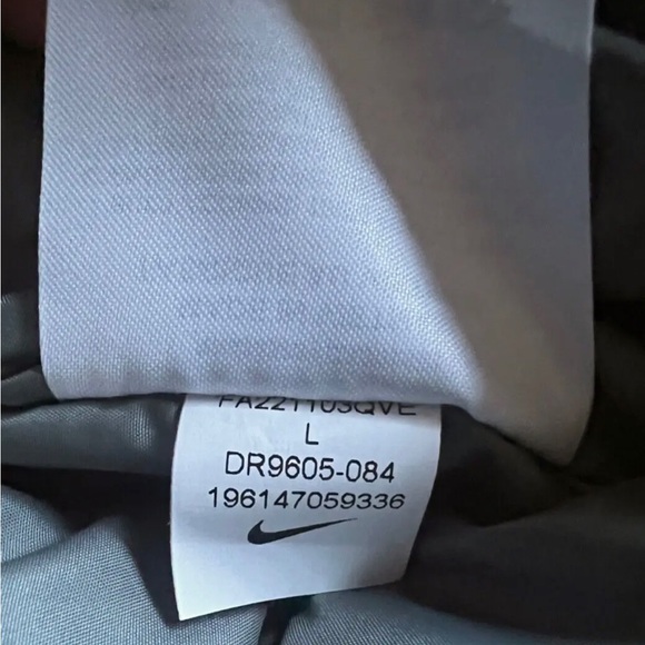 Nike Sportswear Storm-FIT Windrunner Jacket Gray PRIMALOFT DR9605-084 New $200 - Picture 9 of 14